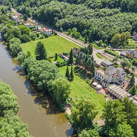 - Konferencni Apartman *