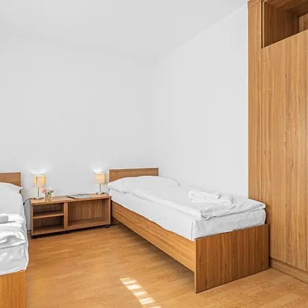 - Konferencni Samechov