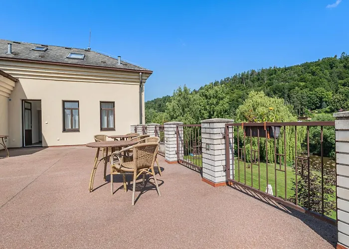 شقة - Konferencni *